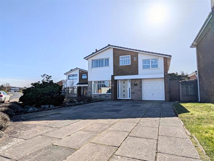 4 Bedroom Detached House To Rent In Golf Open - Barford Close, Ainsdale - Sleeps Seven, PR8