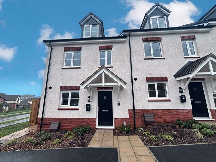 3 Bedroom End Of Terrace House To Rent In Redwing Avenue, Exmouth, EX8