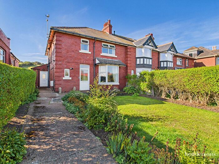 4 Bedroom End Terrace House For Sale In East Row, Whitby, YO21