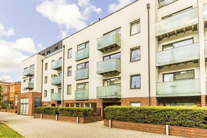 1 Bedroom Flat To Rent In Tiltman Place, London, N7