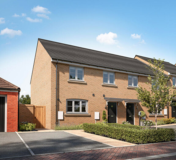 3 Bedroom Semi-Detached House For Sale In Poppyfields Linden Homes Sales Office, Irthlingborough Road, Wellingborough, NN8