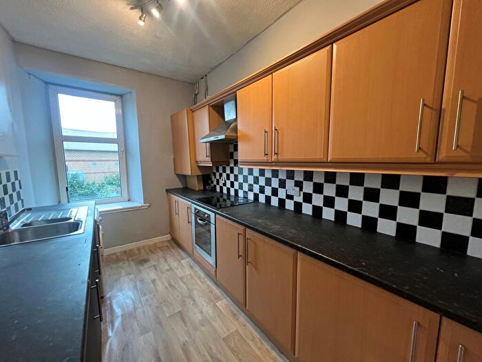 2 Bedroom Flat To Rent In Weaver Street, KA8