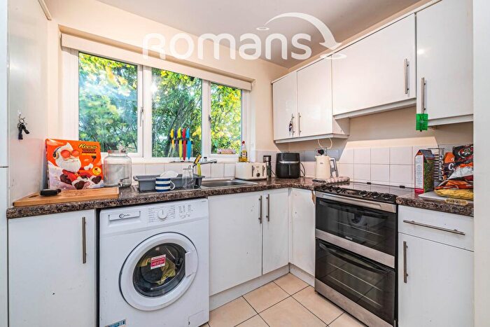 1 Bedroom Maisonette To Rent In Derrick Close, RG31