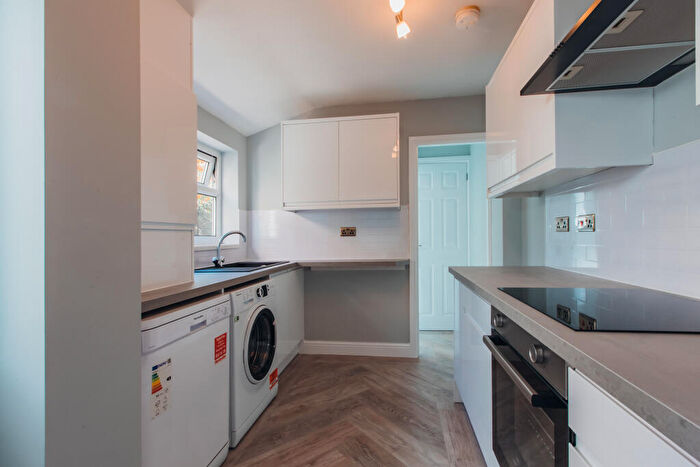 4 Bedroom Terraced House To Rent In Drake Street, - Bed, LN1