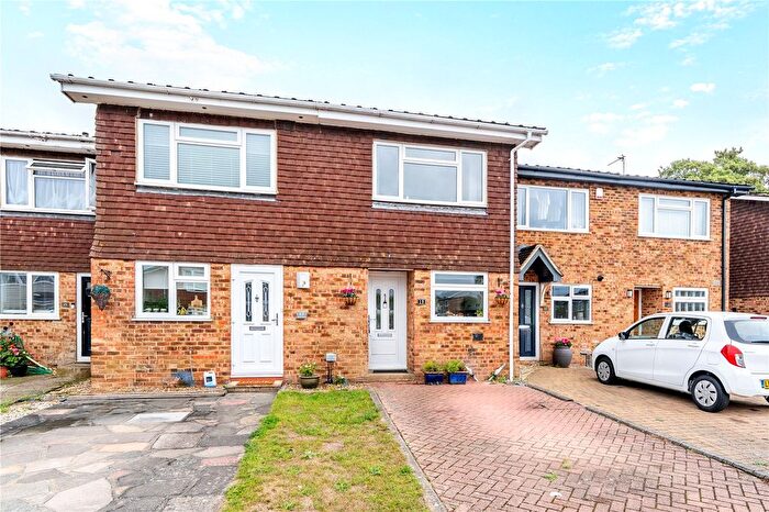 2 Bedroom Terraced House For Sale In Aymer Drive, Staines, TW18