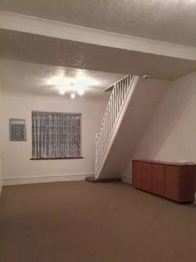 2 Bedroom Semi-Detached House To Rent In Cowper Road, Rainham, Essex RM13