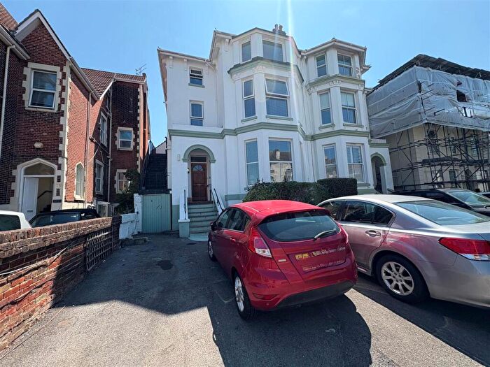 1 Bedroom Flat For Sale In Victoria Road South, Southsea, PO5