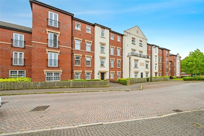 2 Bedroom Flat For Sale In St. Georges Parkway, Stafford, Staffordshire, ST16