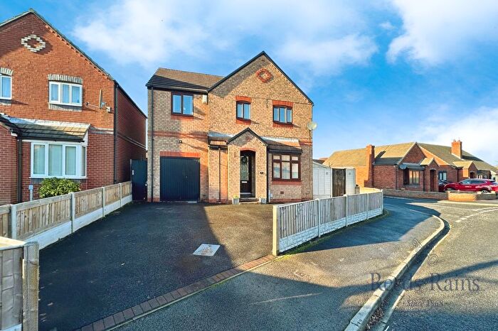 4 Bedroom Detached House For Sale In Templar Way, Selby, North Yorkshire, YO8