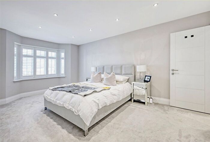 4 Bedroom Detached House For Sale In Guernsey Gardens, Wickford, SS11