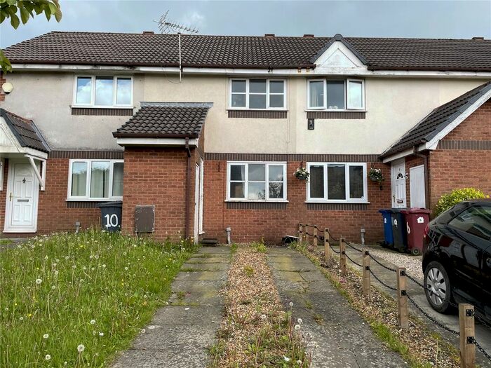 2 Bedroom Town House To Rent In Woodsend Close, Blackburn, Lancashire, BB2