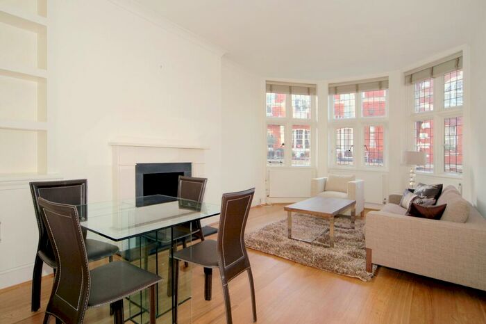 2 Bedroom Apartment To Rent In Drayton Gardens Chelsea London, SW10