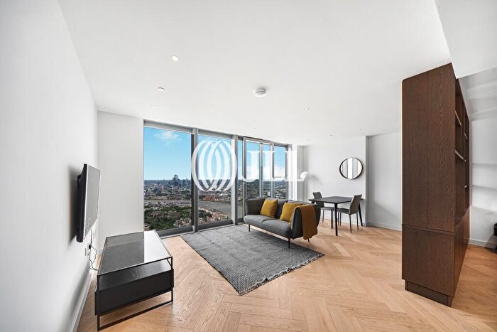 Apartment To Rent In Landmark Pinnacle, Marsh Wall, E14