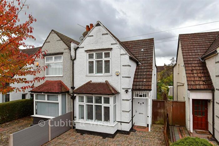 3 Bedroom Semi-Detached House For Sale In Meadvale Road, Addiscombe, Croydon, Surrey, CR0