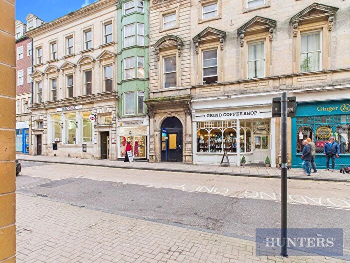 2 Bedroom Flat For Sale In St. Nicholas Street, Scarborough, YO11