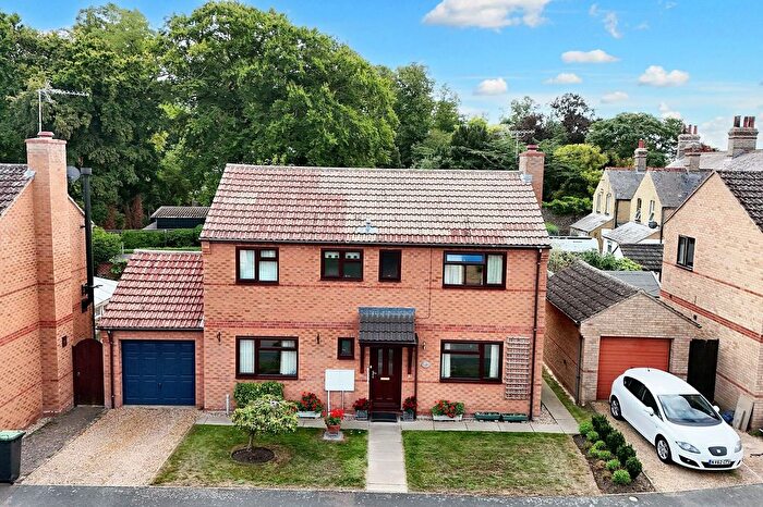 4 Bedroom Detached House For Sale In Hurts Croft, Fordham, CB7