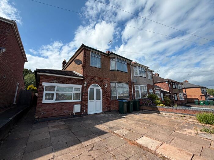 4 Bedroom Property To Rent In Hadleigh Road, Coventry, CV3