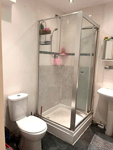 1 Bedroom Flat To Rent In Hatfield Road, London, E15