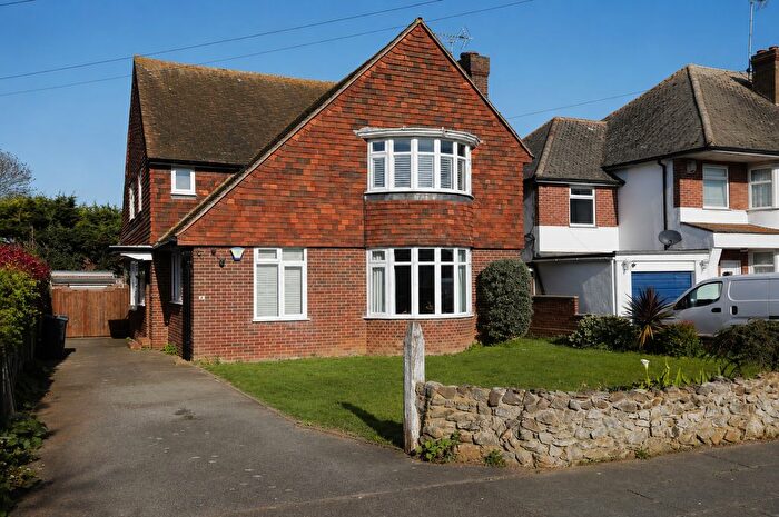 4 Bedroom Detached House For Sale In Gloucester Avenue, Margate, Kent, CT9