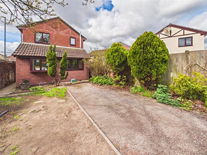 3 Bedroom Detached House For Sale In Thurstons Barton, Whitehall, Bristol, BS5