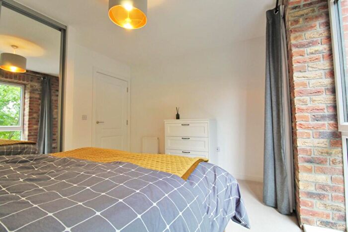 1 Bedroom Apartment To Rent In Hazlemere Marina, Waltham Abbey, EN9