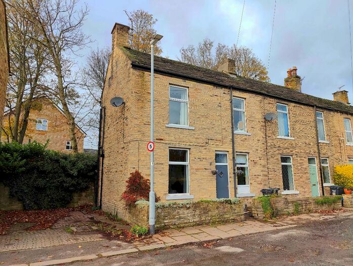 Houses for sale & to rent in HX3 8XF, Stoney Lane, Hipperholme And