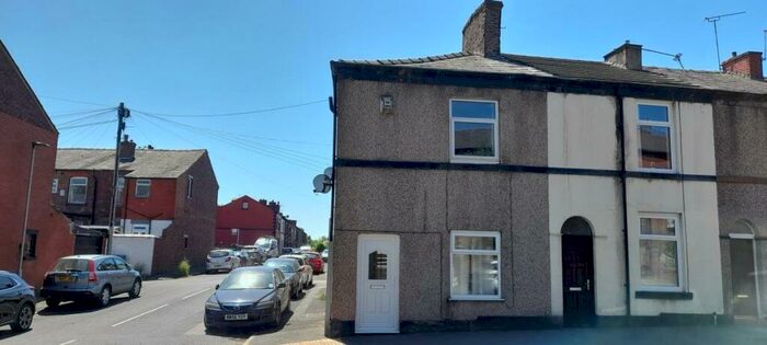 1 Bedroom Terraced House To Rent In Ainsworth Rd, BL8