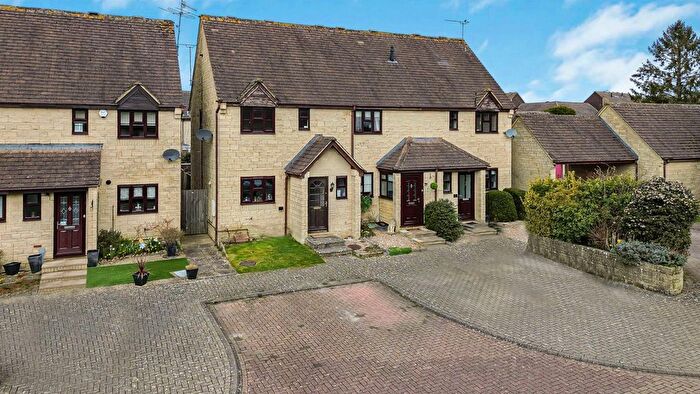 3 Bedroom End Of Terrace House For Sale In Michaels Mead, Cirencester, Gloucestershire, GL7