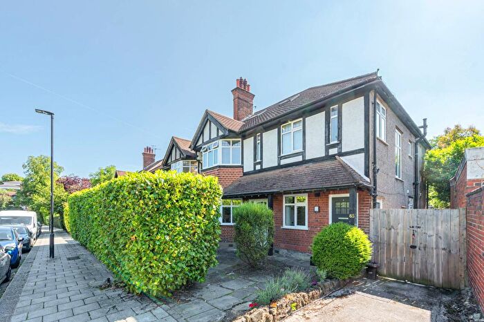 2 Bedroom Maisonette To Rent In Woodleigh Gardens, Streatham Hill, London, SW16