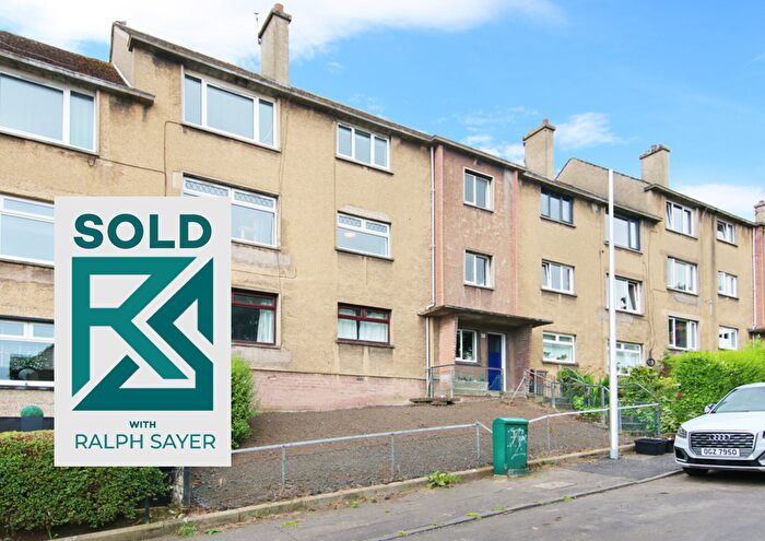 3 Bedroom Flat For Sale In / Pirniefield Bank, Leith Links, Edinburgh, EH6