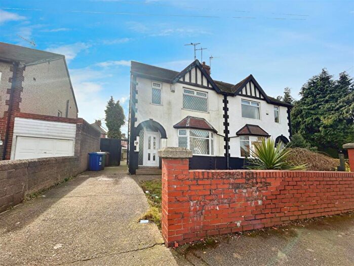 3 Bedroom Semi-Detached House To Rent In Eakring Road, Mansfield, NG18