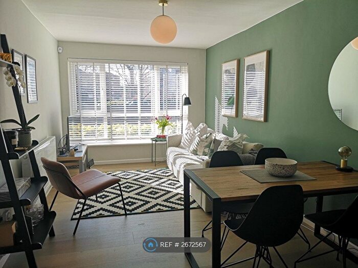 1 Bedroom Flat To Rent In Bromley By Bow, London, E3