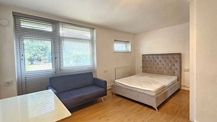1 Bedroom Studio To Rent In Baroness Road, London, Haggerston, E2