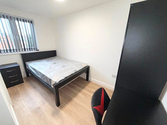 1 Bedroom House To Rent In Hartley Road, Nottingham, NG7