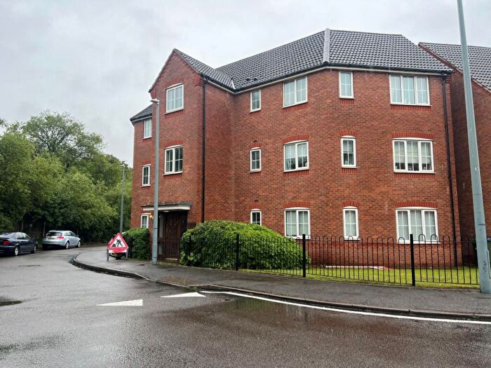 2 Bedroom Flat For Sale In Ashwood Close, Oldbury, B69