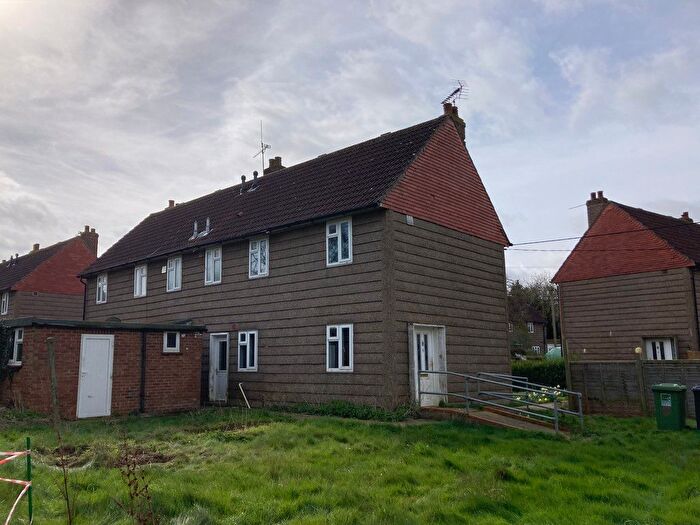 3 Bedroom Semi Detached House For Sale In The Close, Holt, NR25