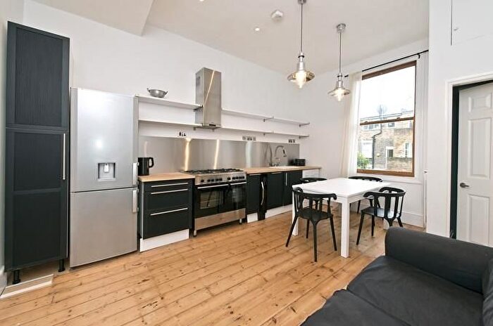 2 Bedroom Flat To Rent In Greyhound Road, Hammersmith, London, W6