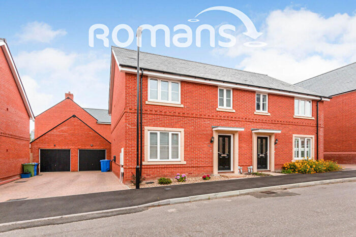 4 Bedroom Semi Detached House To Rent In Marsh Lane, Wellesley, Aldershot, GU11