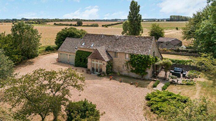 4 Bedroom Detached House For Sale In Harnhill, Cirencester, Gloucestershire, GL7
