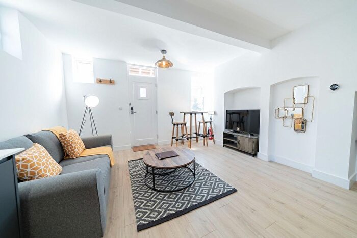 1 Bedroom Flat To Rent In Headington, OX3