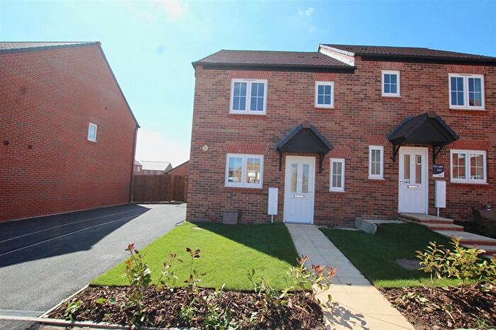 3 Bedroom Semi-Detached House To Rent In Hollyhock Close, Edwalton, Nottingham, Nottinghamshire, NG12