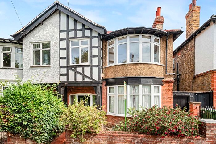 4 Bedroom Semi Detached House For Sale In Stafford Road, Sidcup, DA14
