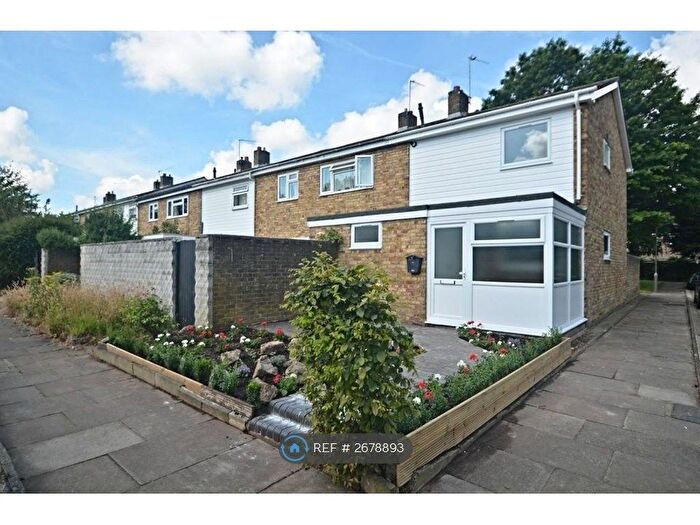 3 Bedroom End Of Terrace House To Rent In Oakmont Place, Orpington, BR6