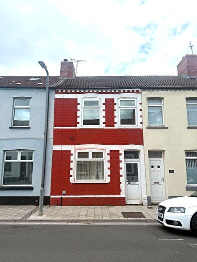 2 Bedroom Terraced House For Sale In Hereford Street, Cardiff, CF11