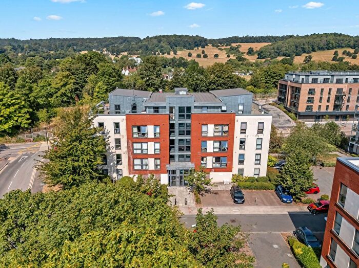 2 Bedroom Flat For Sale In Paxton Drive, Bristol, BS3