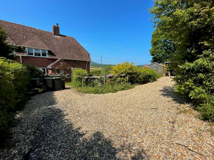 3 Bedroom Semi-Detached House For Sale In Bleax Close, East Orchard, Shaftesbury, SP7