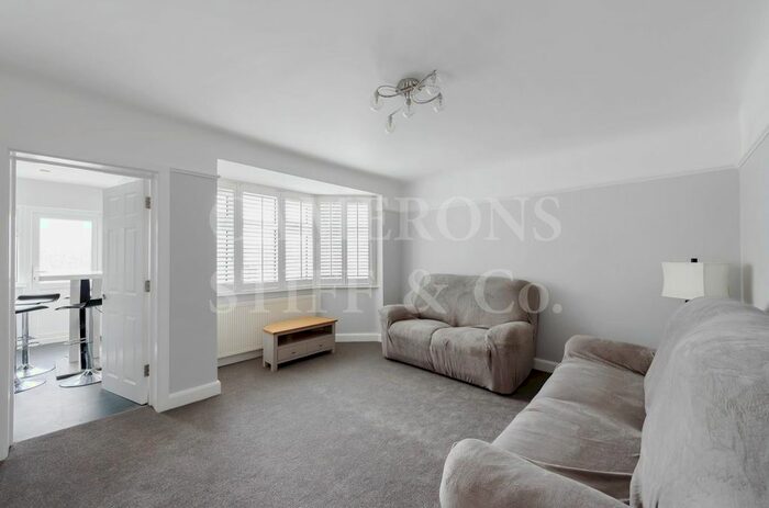 2 Bedroom Flat To Rent In St. Andrews Road, London NW9