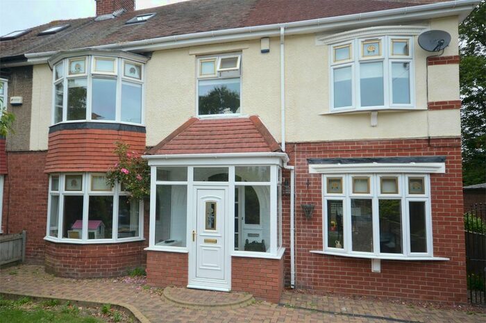 4 Bedroom Semi-Detached House To Rent In Nilverton Avenue, Ashbrooke, Sunderland, Tyne And Wear SR2