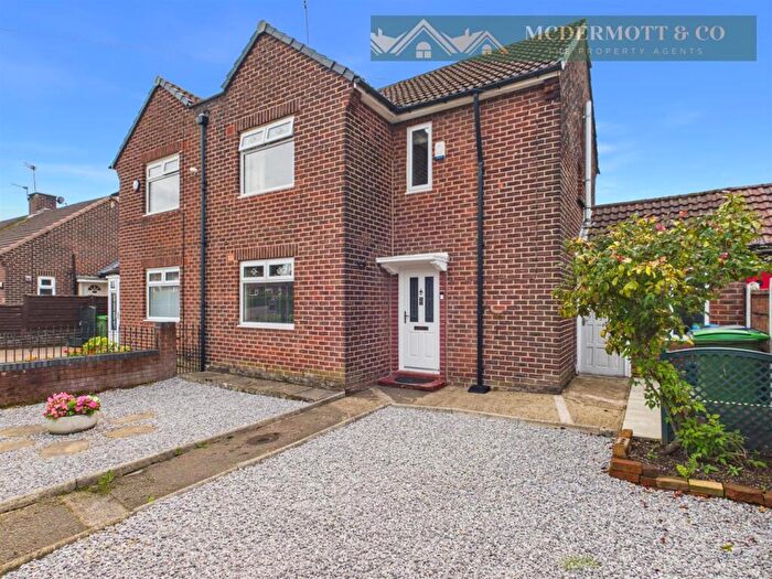 2 Bedroom Semi Detached House For Sale In Propps Hall Drive, Failsworth, M35
