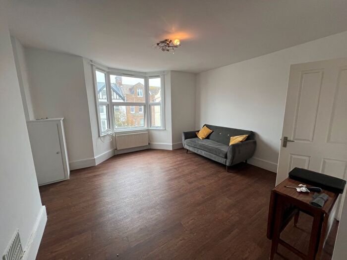 1 Bedroom Flat To Rent In Devonshire Road, Bexhill-On-Sea, TN40